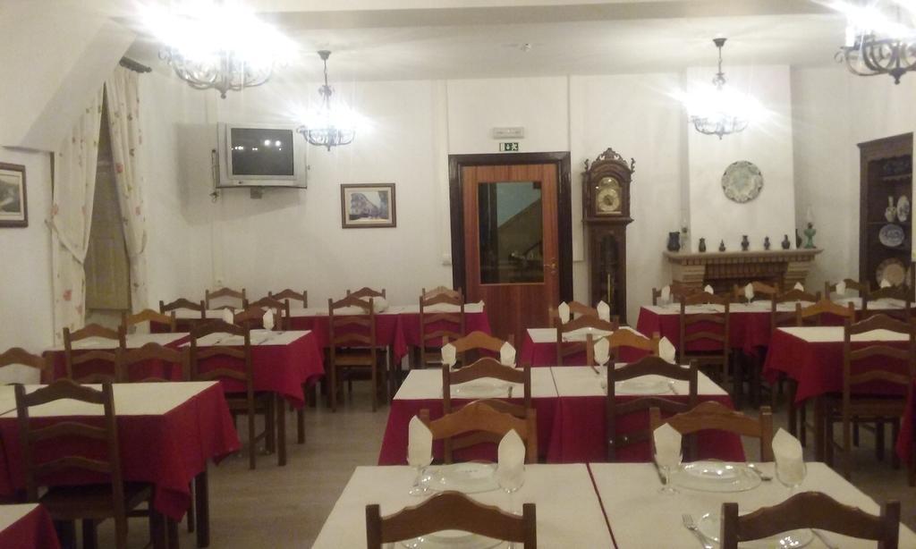 Hotel Pensao Avenida à Penacova Extérieur photo