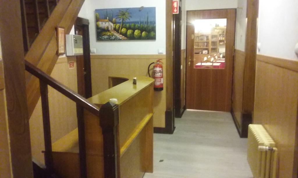 Hotel Pensao Avenida à Penacova Extérieur photo